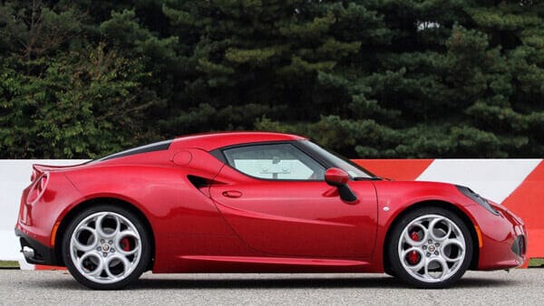 2019 Alfa Romeo 4c Side 4656873